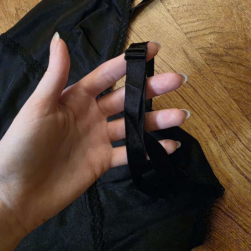 Vintage Lorraine Sleeveless Satin Slip - Picture 6 of 10